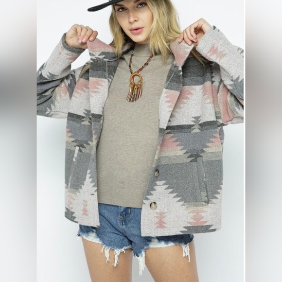 Aztec Print Shacket - Picture 6 of 8